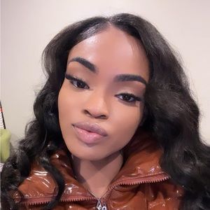 Meet your Posher, Lashaunda